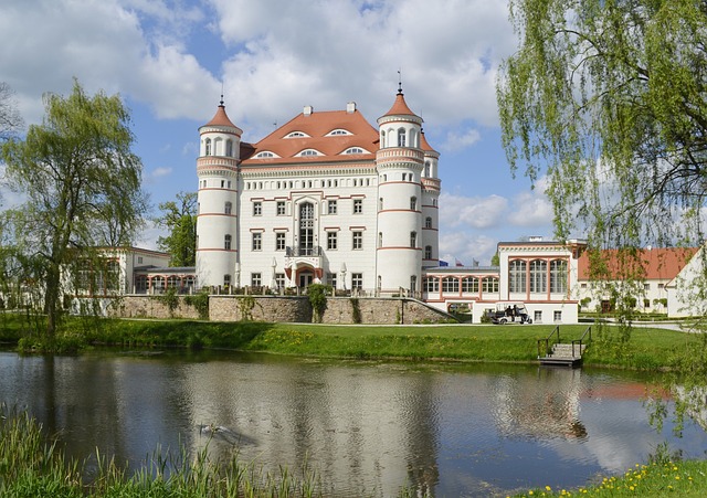Pałace, zamki, dworki na Dolnym Śląsku - idealne obiekty do zorganizowania kameralnych eventów